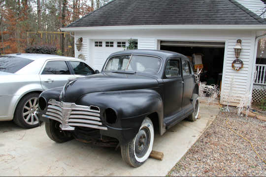 De Soto Deluxe Sedan