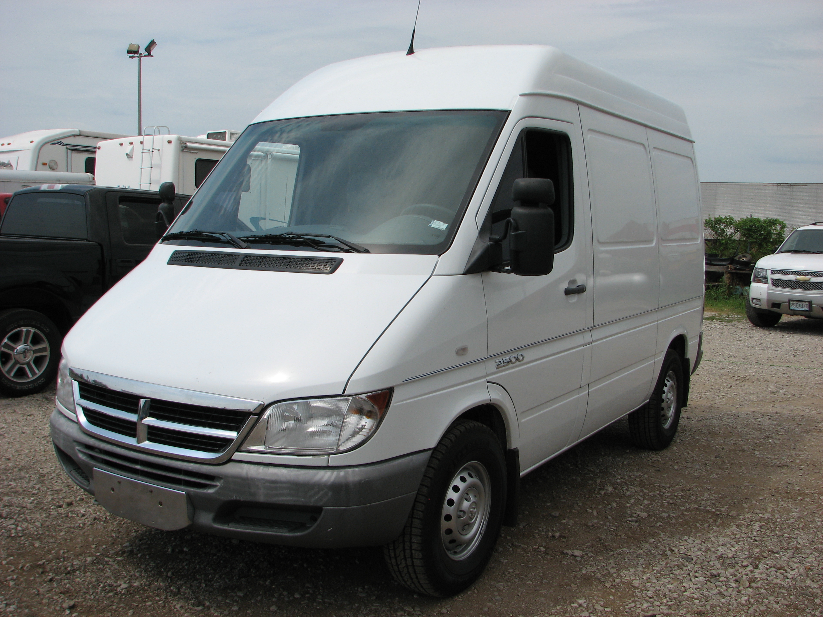 Dodge Sprinter 2500: Photos, Reviews, News, Specs, Buy car