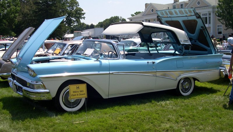 Ford Fairlane Retractable Hardtop