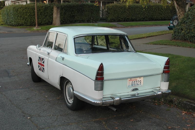 Austin A55 De Luxe