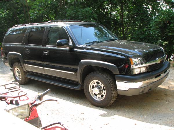 Chevrolet Suburban 2500 4x4