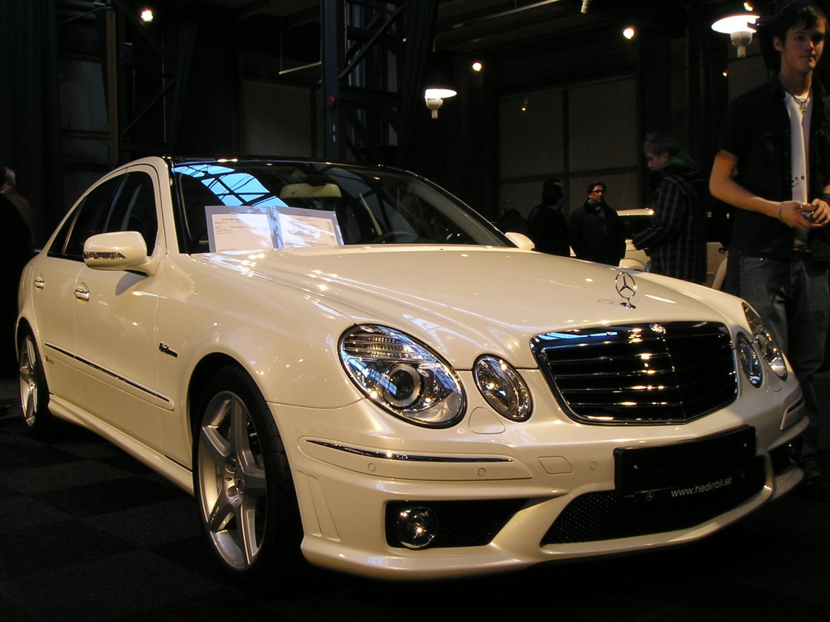 Mercedes-Benz E63 AMG Avantgarde