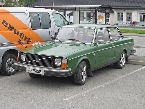 Volvo 242L