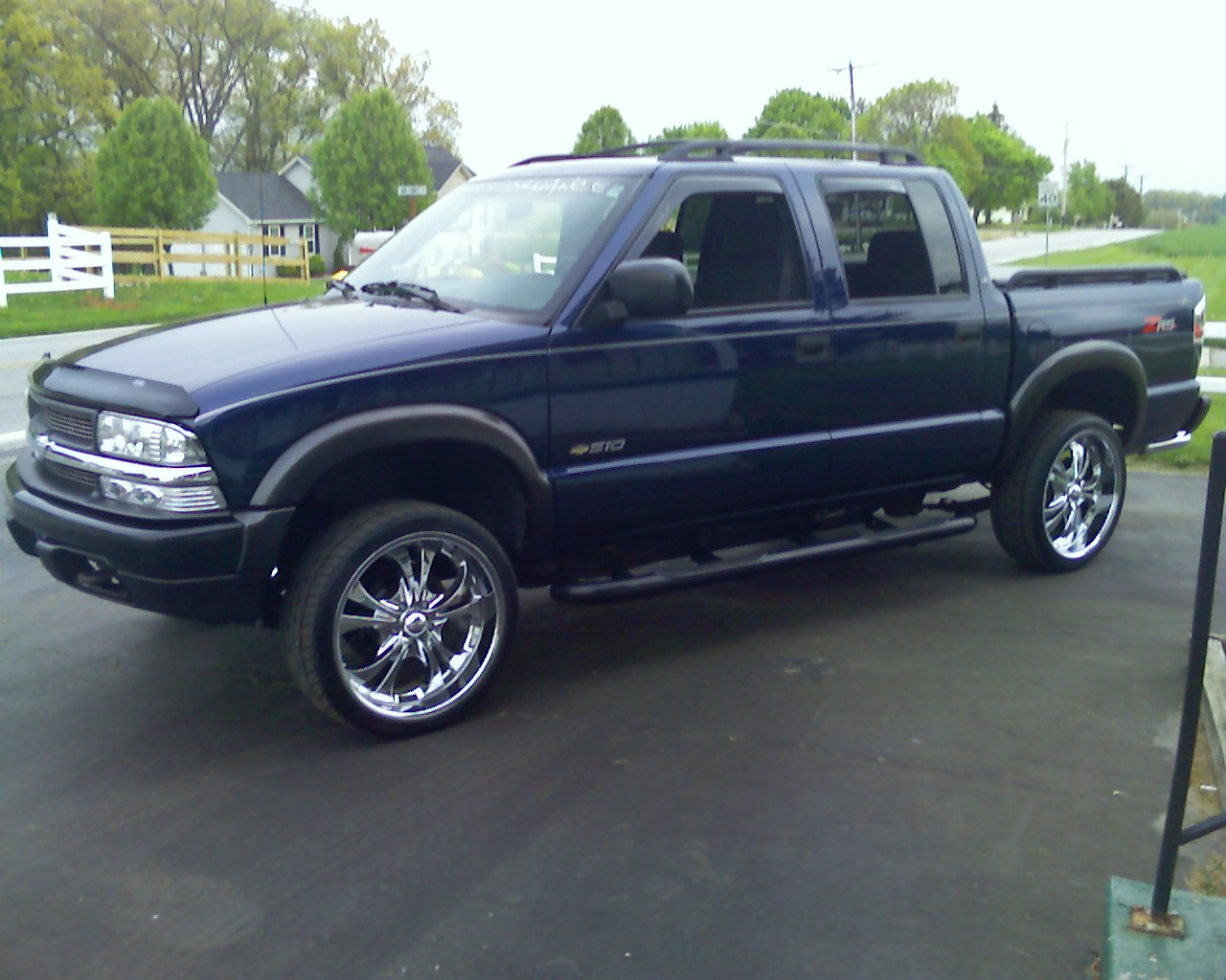 Chevrolet Luv 2300 iS DLX Crew Cab 4x4