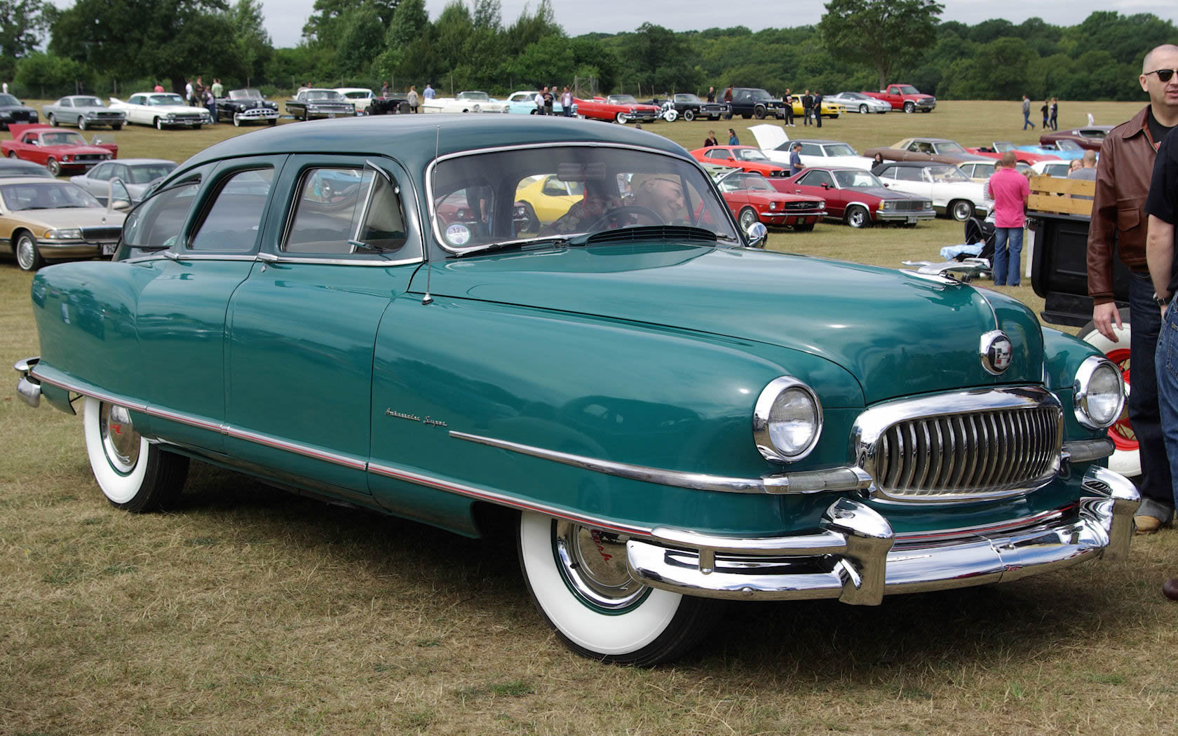 Nash Ambassador 4-dr Sedan