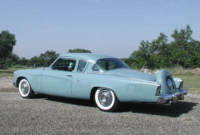 Studebaker Commander Deluxe Starlight Coupe