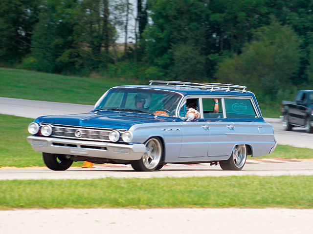 Buick Invicta wagon