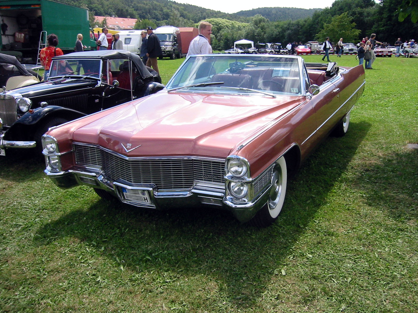 Cadillac De Ville Convertible