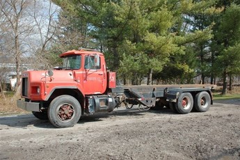 Mack RB600