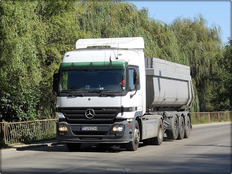 Mercedes-Benz Actros MP2 1844