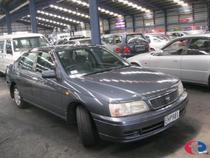 Nissan Bluebird 20 Le grand