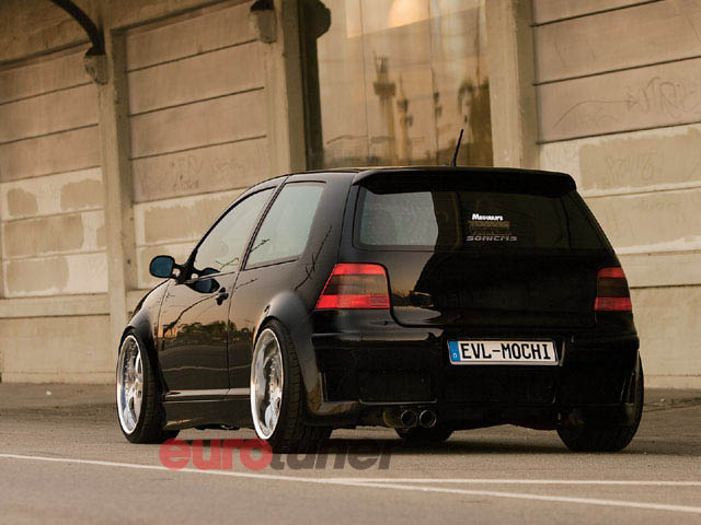 Volkswagen Golf 18 GTi