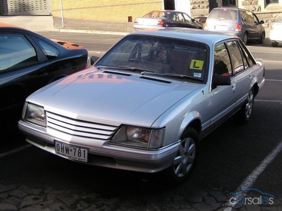 Holden Commodore Berlina VK