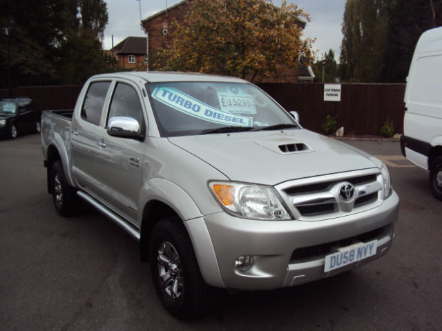 Toyota Hilux 25 D-4D Crew Cab 4x4