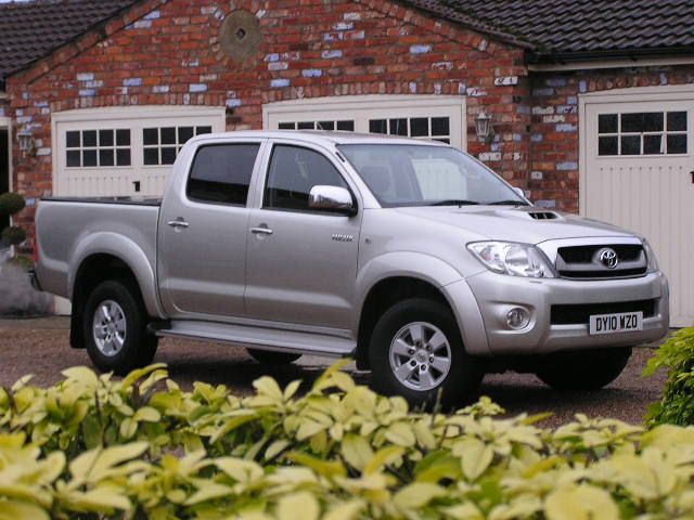 Toyota Hilux 25 D-4D Crew Cab 4x4