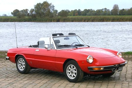 Alfa Romeo Spider 2000