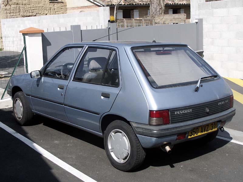 Peugeot 205GR