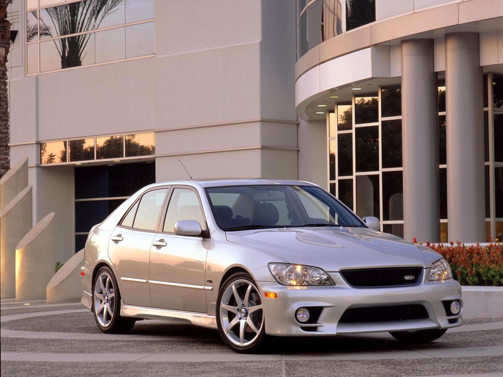 Lexus IS300