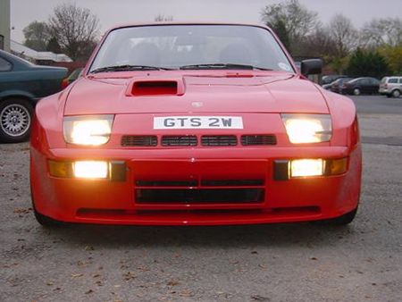 Porsche 924 Carrera GT replica