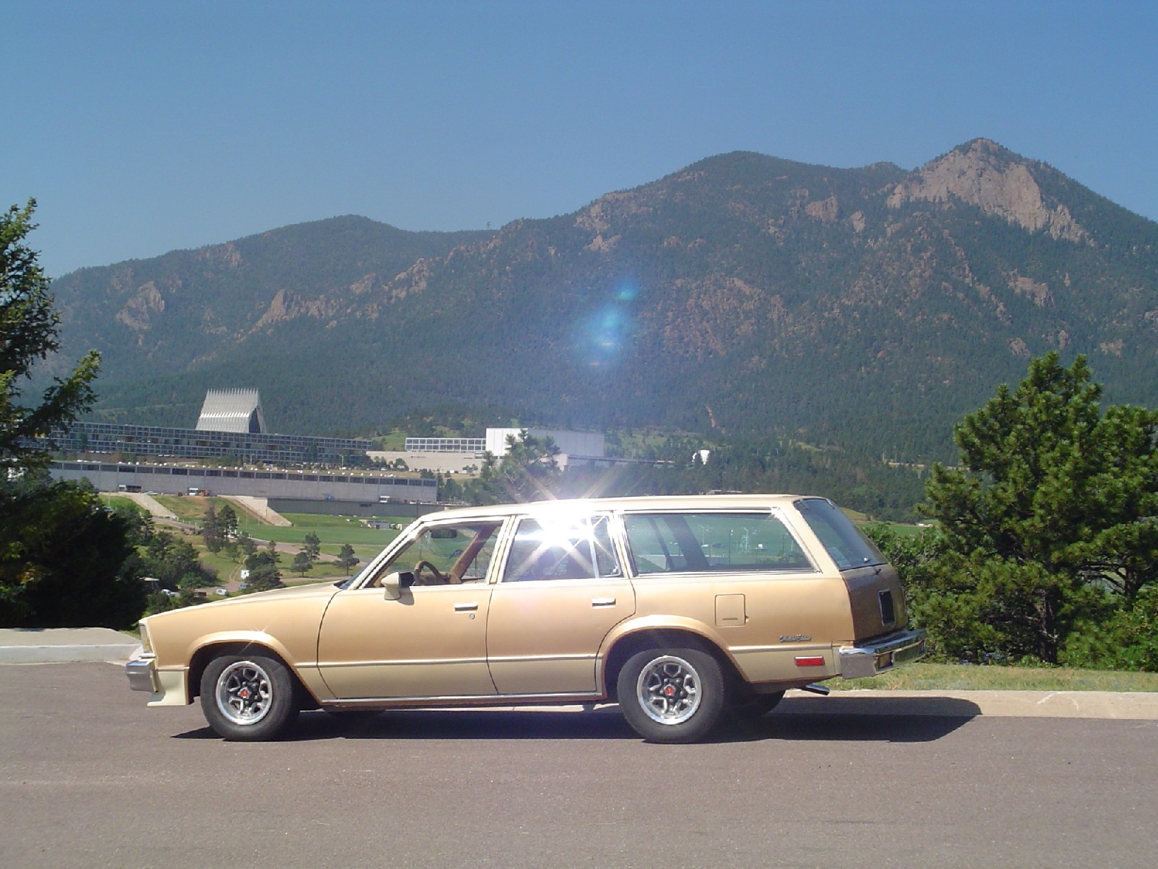 Chevrolet Malibu Classic wagon