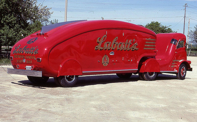 White Labatts Streamliner