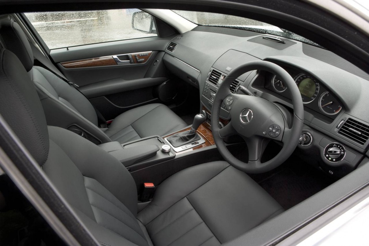 Mercedes Benz C200 Cgi Picture 11 Reviews News Specs