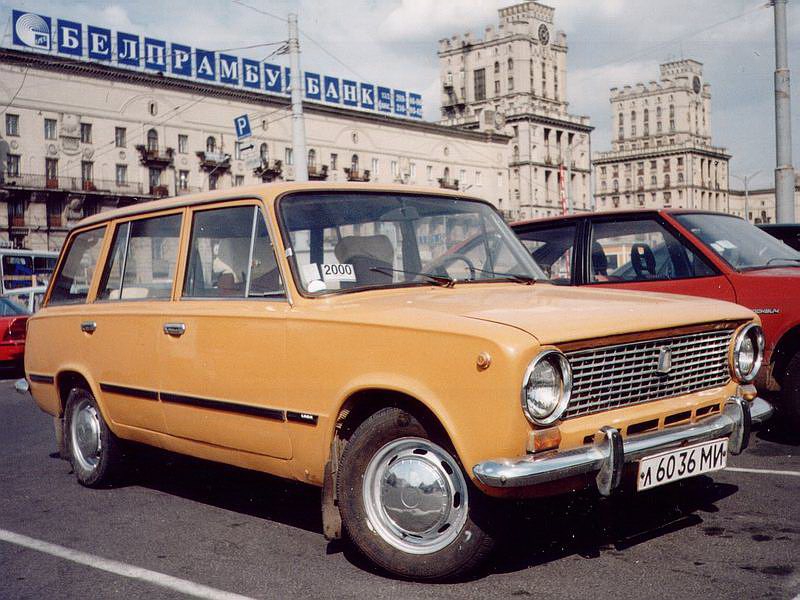 Lada 2102