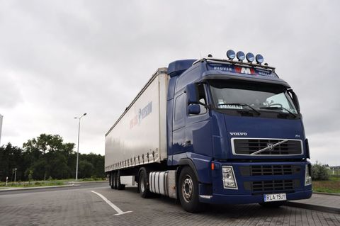 Volvo FH12-440