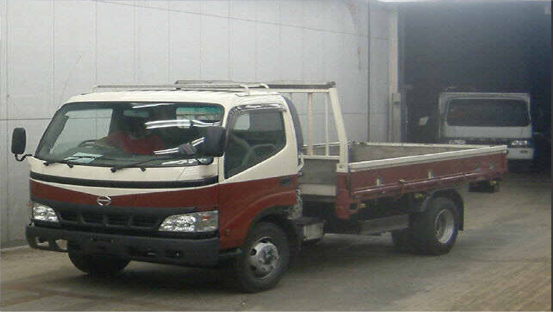 Hino XZU 55