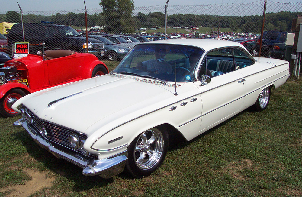 Buick Invicta