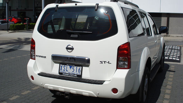 Nissan Pathfinder ST