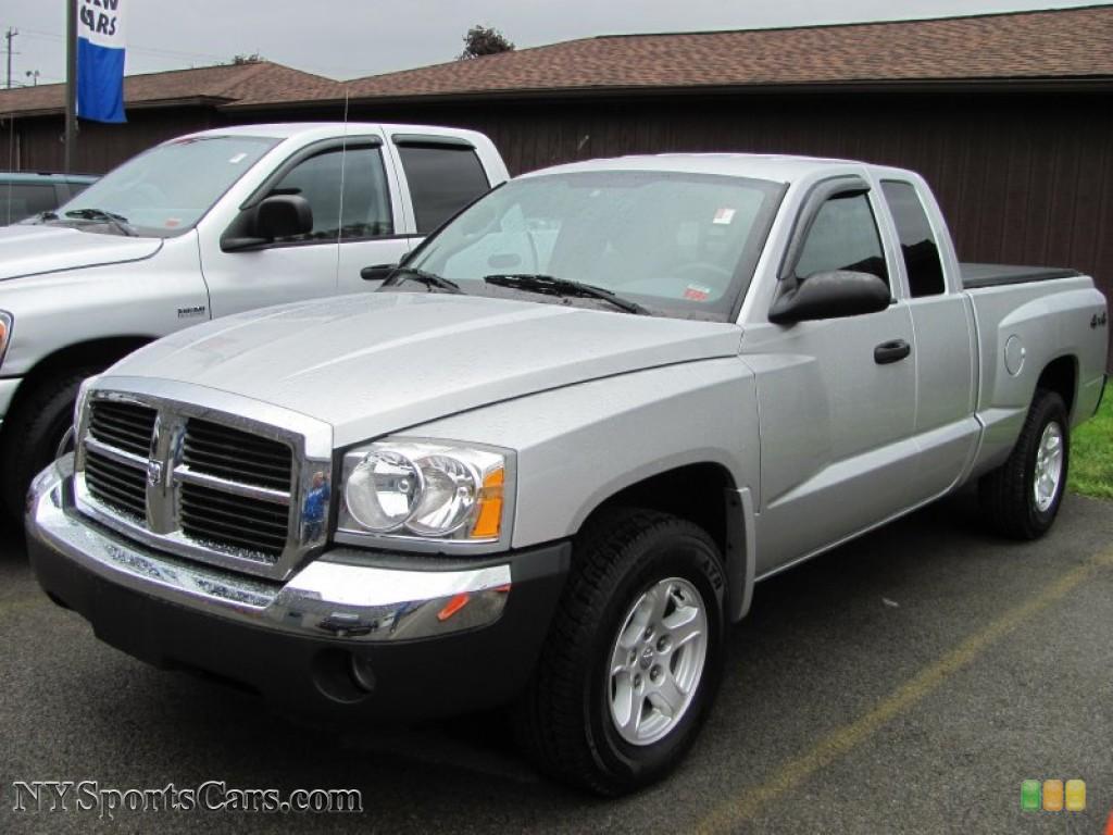 Dodge Dakota SLT Club Cab 4x4