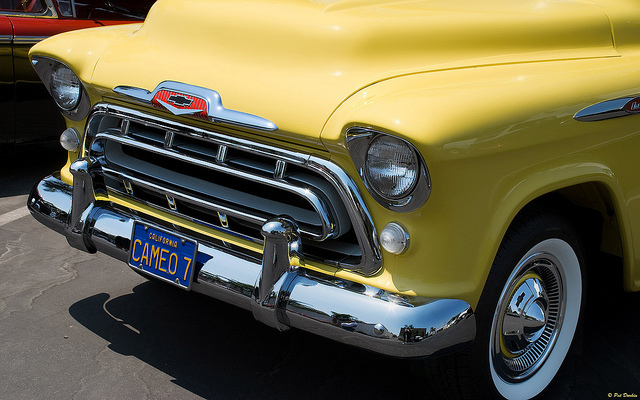 Chevrolet 3124 Cameo Pickup