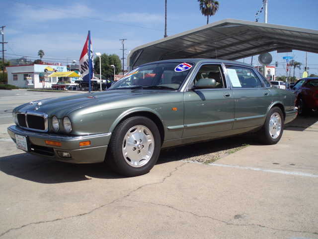 Jaguar XJ6 L