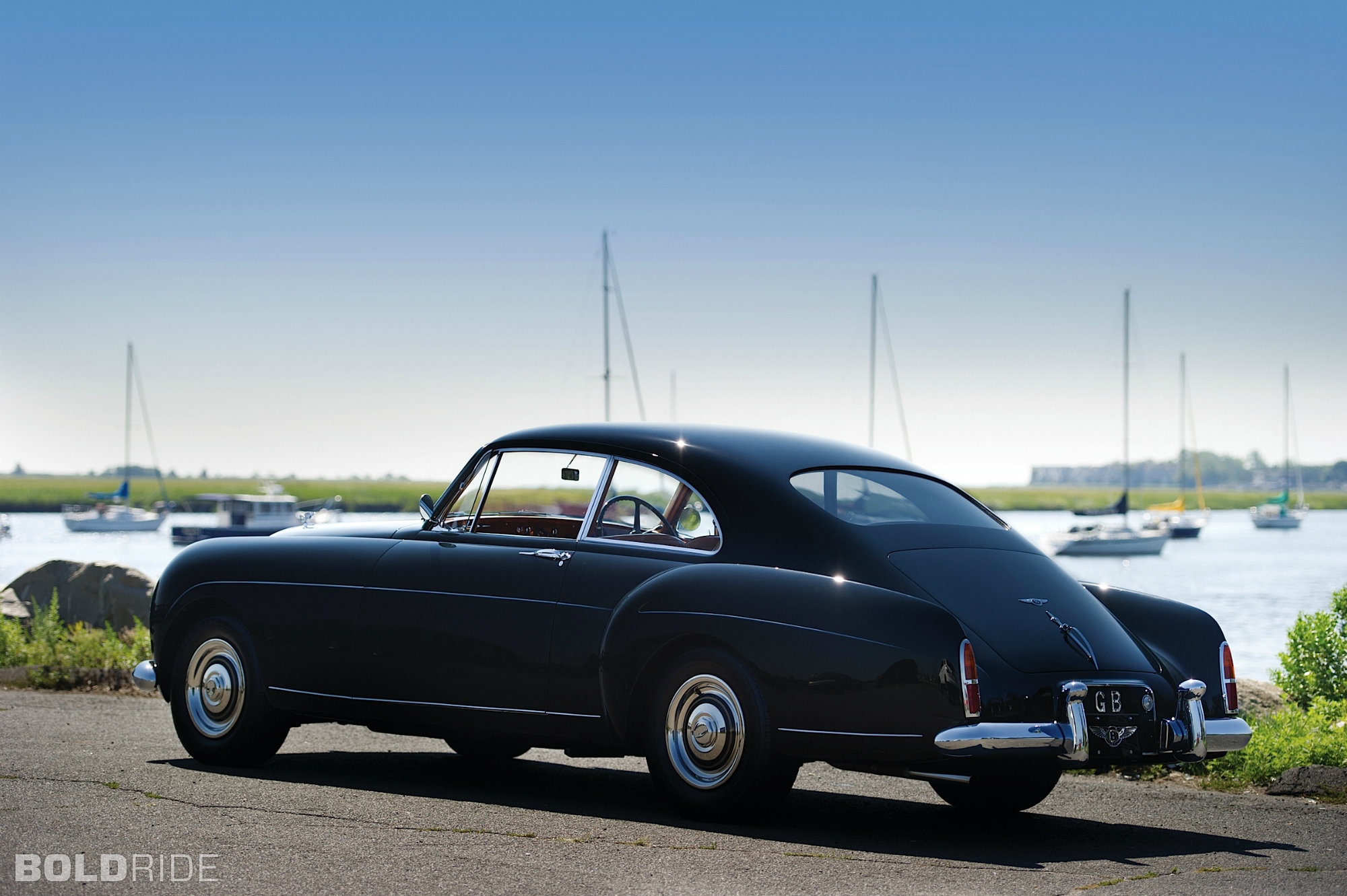 Bentley S1 Continental sedan