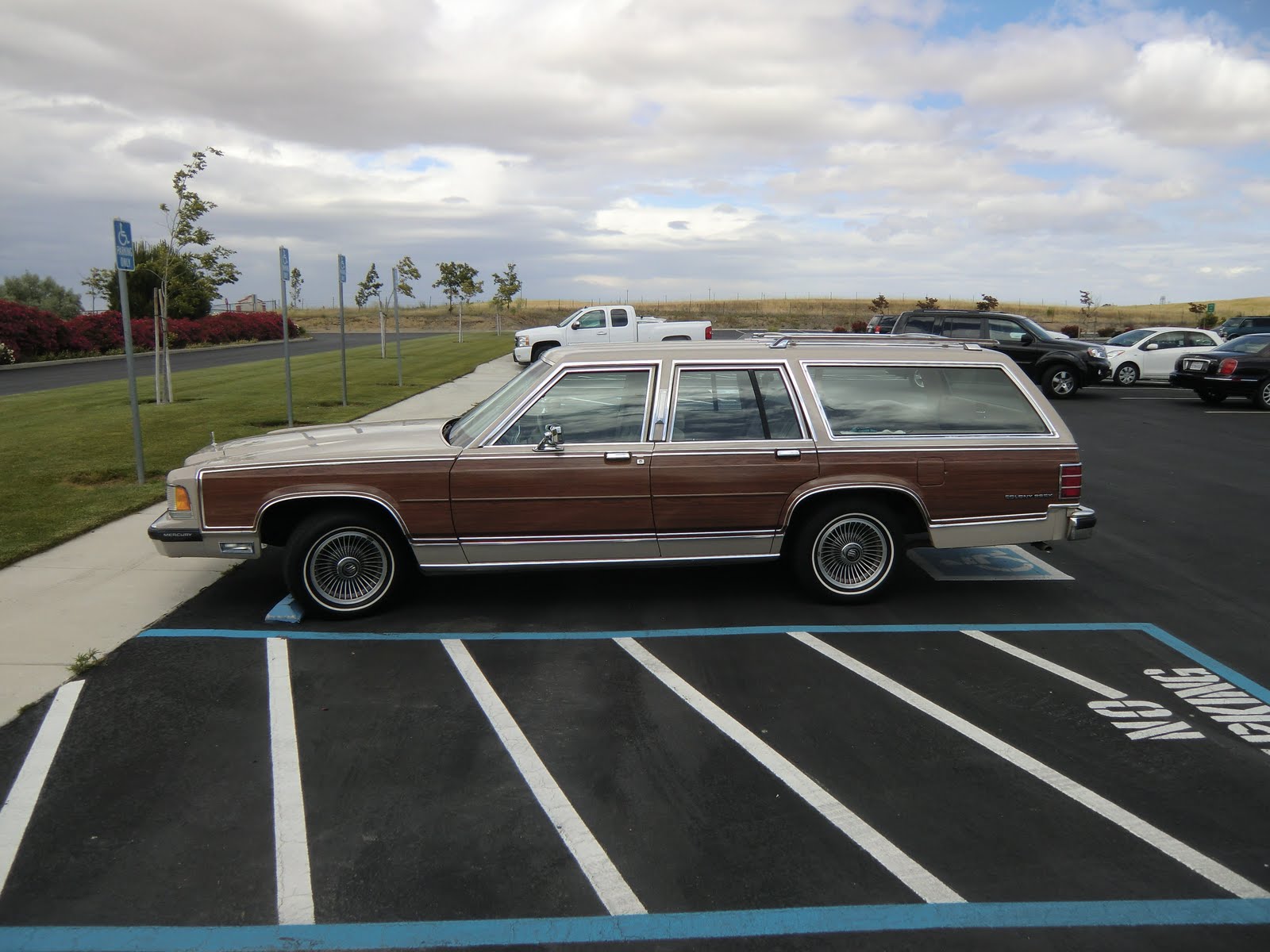 Mercury Grand Marquis Colony park wagon