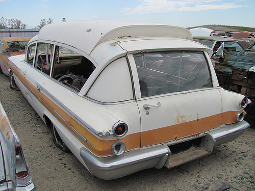 Pontiac Bonneville-Superior Ambulance