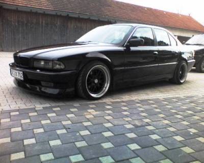 BMW 740iA