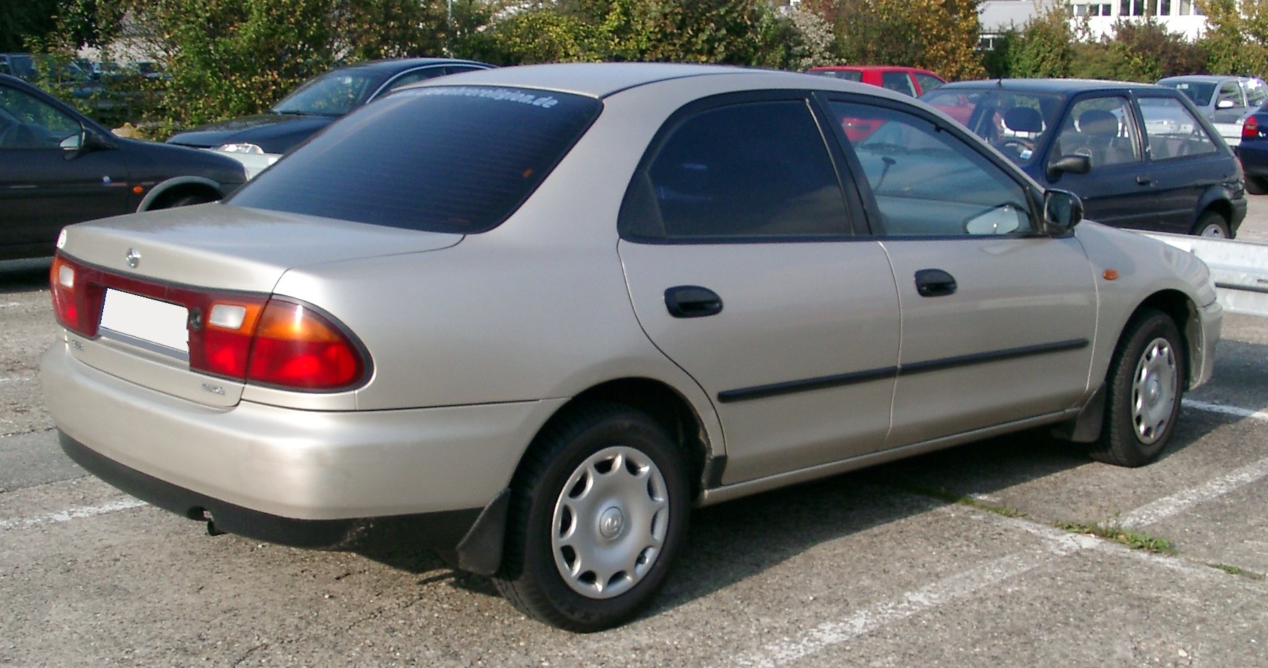 Mazda 323