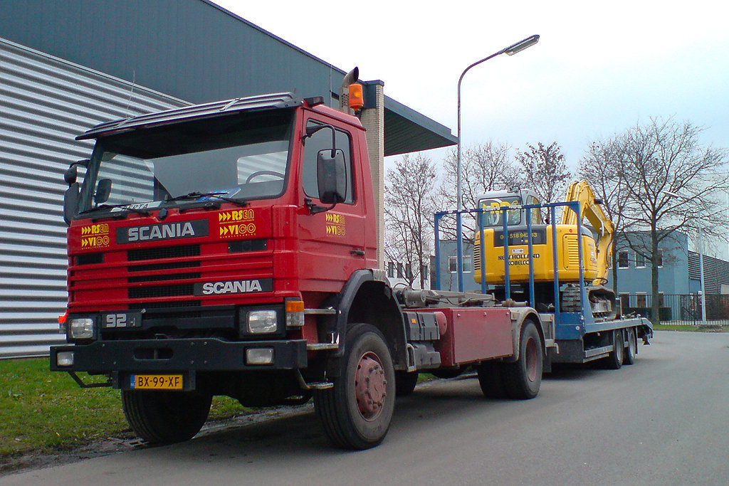 Scania P380 DB 6X24 MLA Ladder