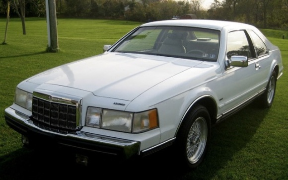 Lincoln Mk VIII coupe