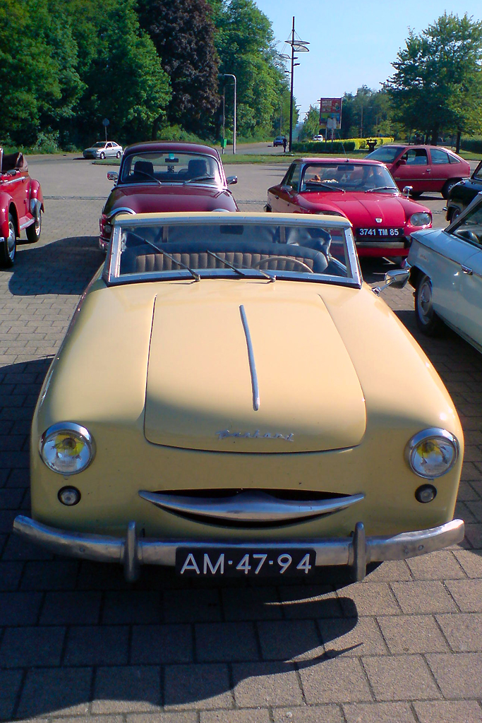 Panhard Dyna 130 X 87