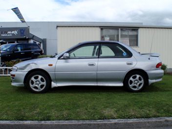 Subaru Impreza HX-20S
