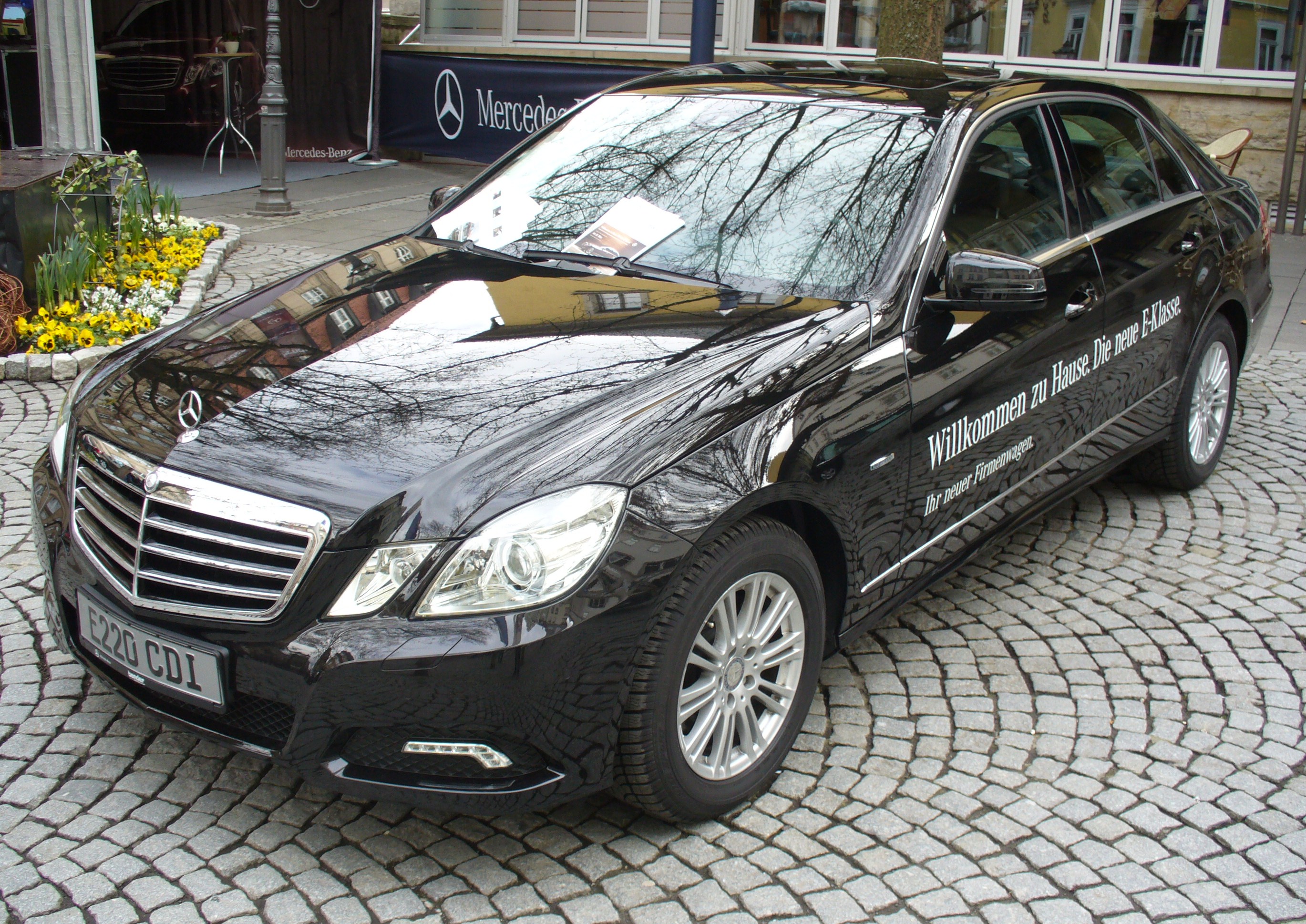 Mercedes-Benz E 220 D