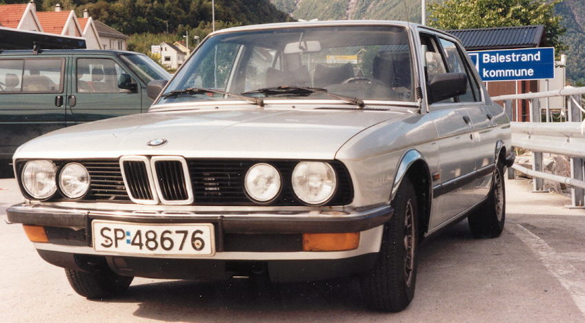 BMW 518