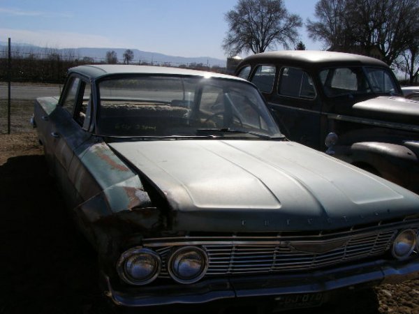 Chevrolet Biscayne 4dr sedan