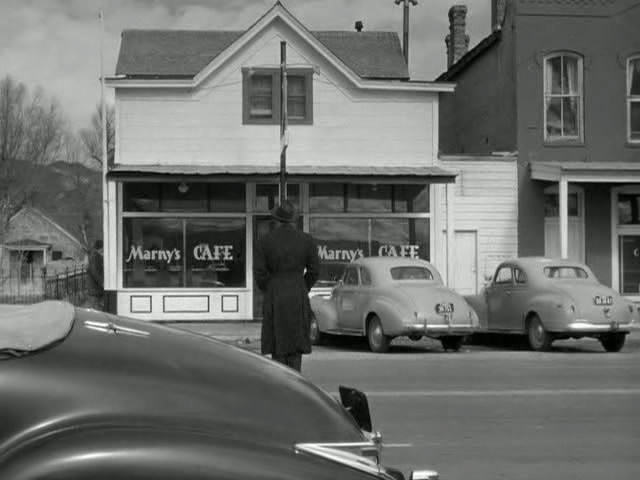 Plymouth De Luxe business coupe