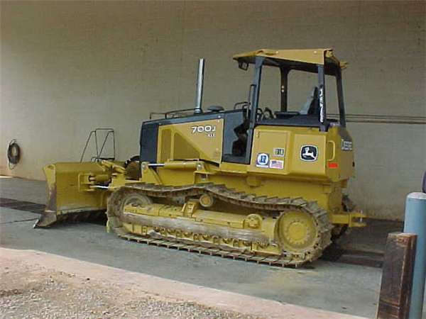 John Deere 700J