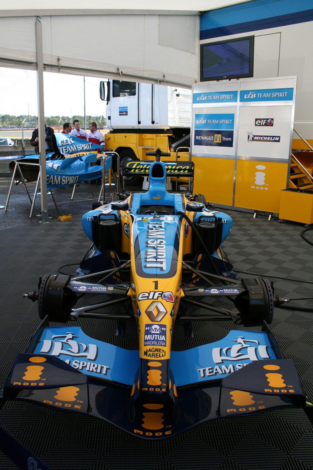 Renault R25