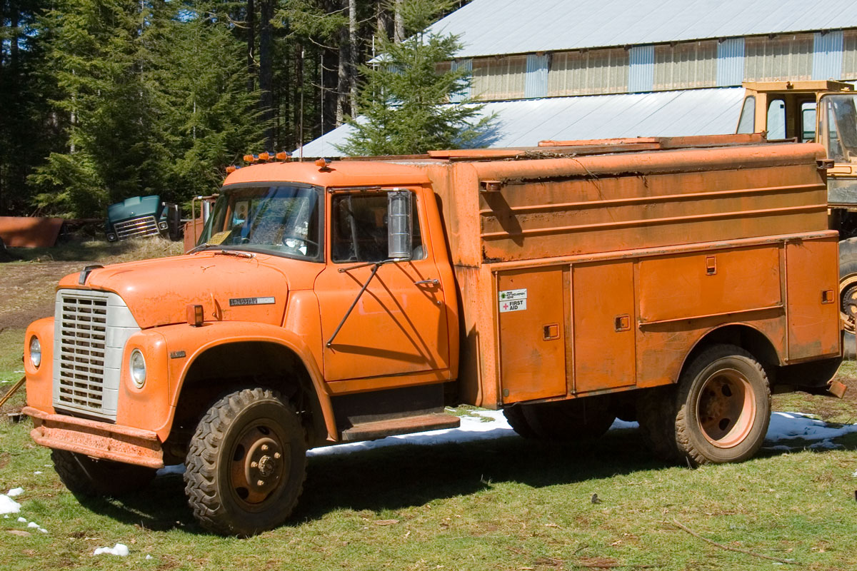 International Harvester Loadstar 1600